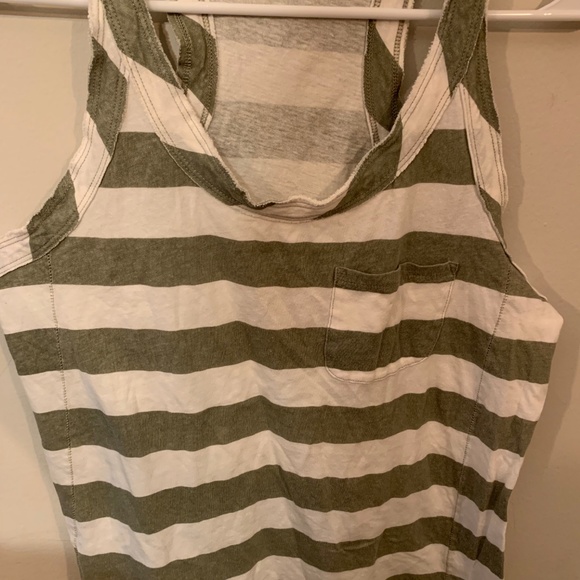 J. Crew tank top with front pocket - Picture 4 of 4